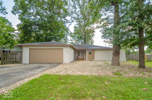 1127 Hickory Ln, New Castle, IN, 47362-1507 | Card Image
