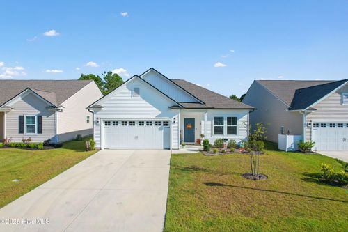225 Eagle Claw Dr, Calabash, NC, 28467-3204 | Card Image