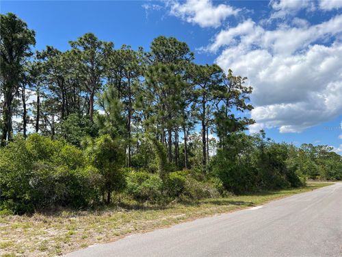901 Azalea Dr, Indian Lake Estates, FL, 33855 | Card Image