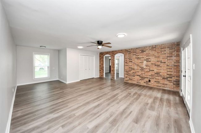 Game room or Family room. Very spacious room! | Image 19