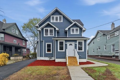 unit-4-82 Grove St, Montclair, NJ, 07042-3708 | Card Image