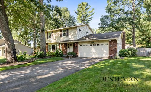 1149 Greenbriar Dr, Muskegon, MI, 49445-2045 | Card Image