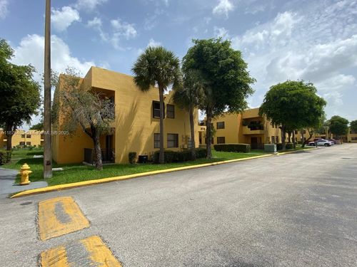 apt-203-566 Nw 114th Ave, Sweetwater, FL, 33172-4733 | Card Image