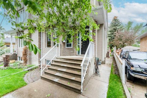 256 43 Ave Nw, Calgary, AB, T2K0H6 | Card Image