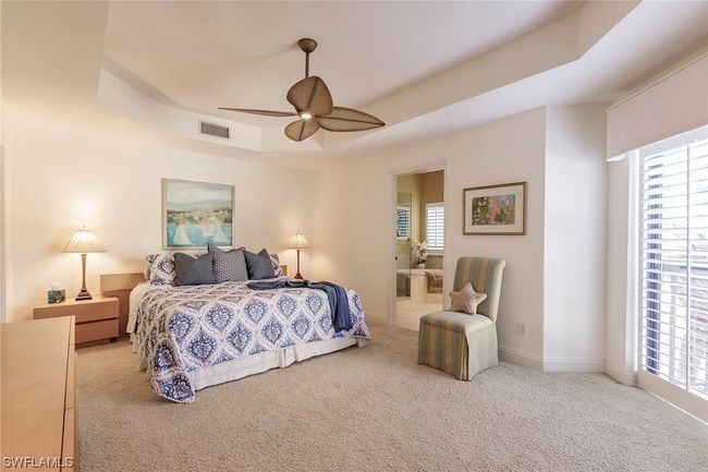 C-302 - 7048 Pelican Bay Boulevard, Condo with 2 bedrooms, 2 bathrooms and null parking in Naples FL | Image 17