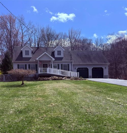 248 Huckleberry Tpke, Wallkill, NY, 12589-2639 | Card Image