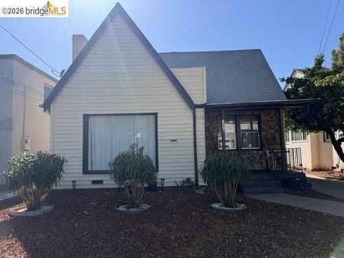 1376 Elm St, Pittsburg, CA, 94565-2736 | Card Image