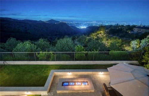 22535 Blueridge Ct, Calabasas, CA, 91302-5897 | Card Image