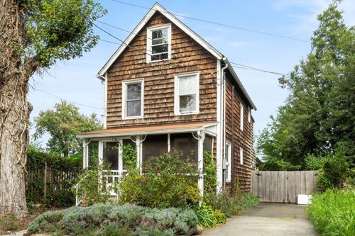 125 Lafayette Pl, Plainfield, NJ, 07060-1009 | Card Image