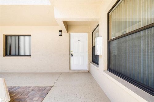 104-9648 Windsor Gardens Ln, FORT MYERS, FL, 33919-8402 | Card Image
