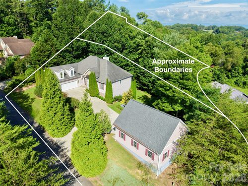 8-and-9-5 Timber Moss Dr, Asheville, NC, 28804-9122 | Card Image