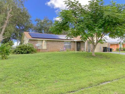 189 Sw Covington Road, House other with 3 bedrooms, 2 bathrooms and null parking in Port St Lucie FL | Image 1