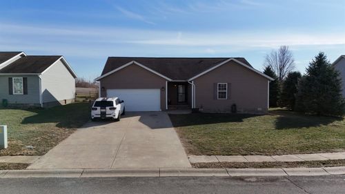 1679 W Democracy St, Greensburg, IN, 47240-6638 | Card Image