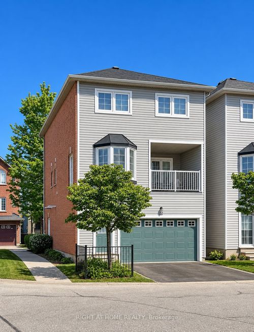 32-5110 Fairview St, Burlington, ON, L7L7H6 | Card Image
