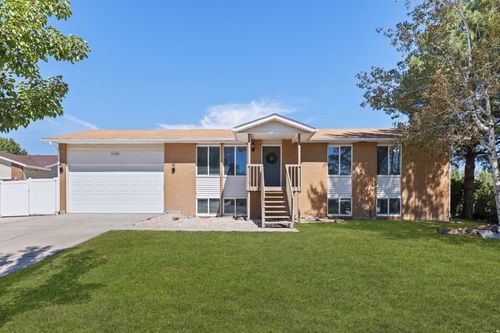 4288 W Yorkshire Cir, South Jordan, UT, 84009-9642 | Card Image