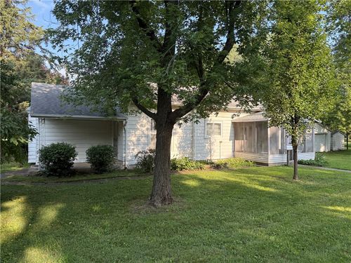 114 Henderson St, Rossville, IL, 60963-1051 | Card Image