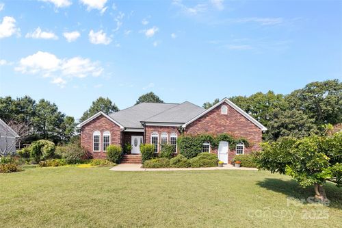 17427 Purser Dr, Locust, NC, 28097-8410 | Card Image