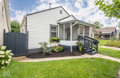 1015 Albany St, Indianapolis, IN, 46203-5202 | Card Image