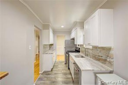 625 E Beech St, Long Beach, NY, 11561-3703 | Card Image