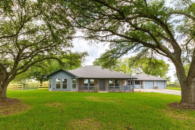 Front of Home | Image 6