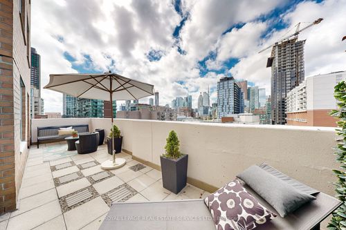 1061-313 Richmond St E, Toronto, ON, M5A4S7 | Card Image