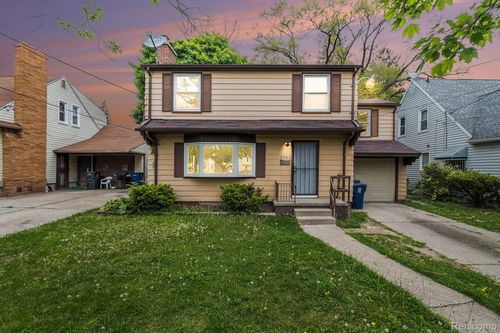 2952 Clement St, Flint, MI, 48504-3042 | Card Image