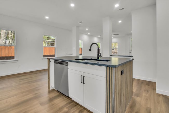 507 W Spruce St, House other with 3 bedrooms, 2 bathrooms and null parking in Whitewright TX | Image 12