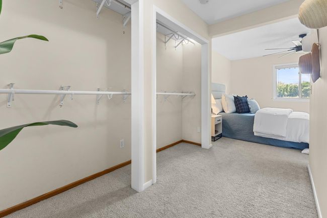 Dual primary closets | Image 21