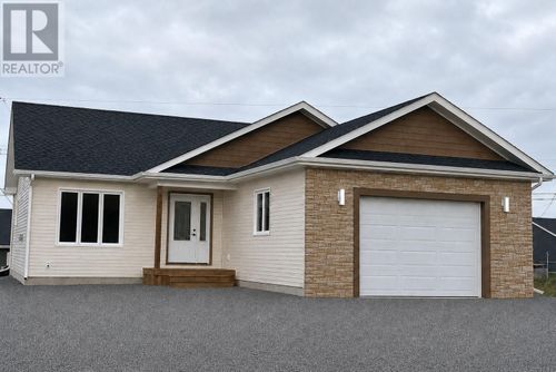 13 Blandford St, House with 2 bedrooms, 2 bathrooms and null parking in Gander NL | Card Image