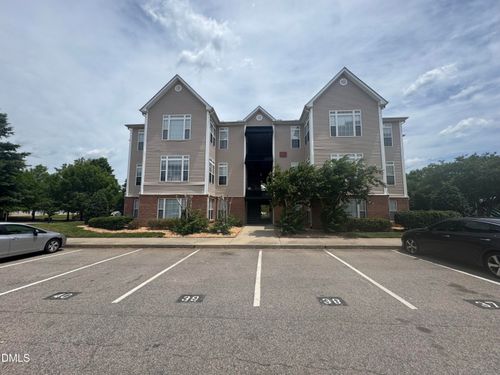 apt-303-2501 Huntscroft Ln, Raleigh, NC, 27617-8507 | Card Image