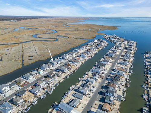 385 Kingfisher Rd, TUCKERTON, NJ, 08087-2412 | Card Image