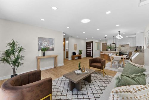 4984 Gaylord Dr, San Diego, CA, 92117-1707 | Card Image