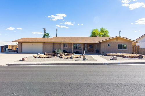 2113 Lillyhill Dr, Needles, CA, 92363-3038 | Card Image