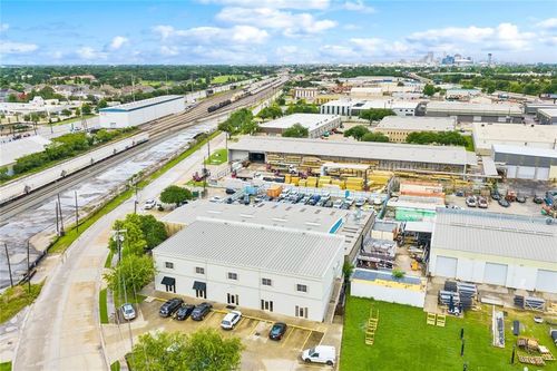 201-1616 L And A Rd, Metairie, LA, 70001-6276 | Card Image