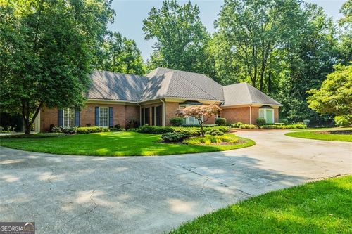 3030 Spalding Dr, Sandy Springs, GA, 30350-5400 | Card Image