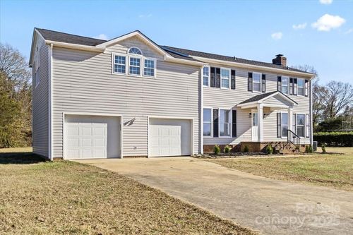 221 Pennington Rd, Rock Hill, SC, 29732-9181 | Card Image