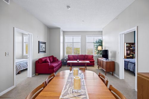 1302-301 7th St W, Northfield, MN, 55057-5184 | Card Image