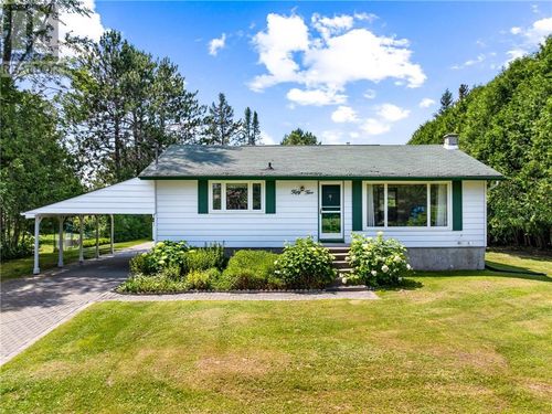 55 Leonard Ave N, Dowling, ON, P0M1R0 | Card Image