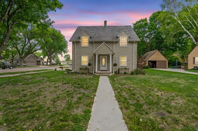 114 N 3rd Ave E Truman MN Kim Kreiss-01 day to dusk.jpeg | Image 49