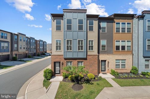9828 Buchanan Loop, MANASSAS, VA, 20110-7844 | Card Image
