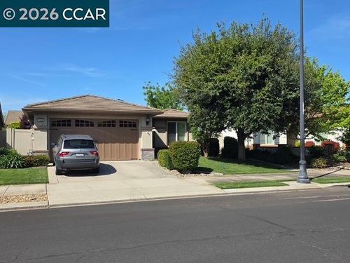 2499 Bellchase Dr, Manteca, CA, 95336-5108 | Card Image