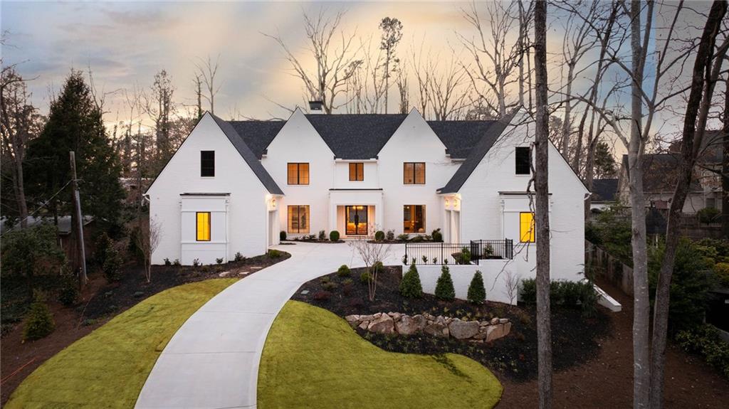 Peachtree Dunwoody Rd, Atlanta, GA 30342