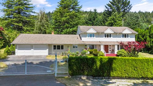 875 Greenwood Rd, West Vancouver, BC, V7S1X8 | Card Image