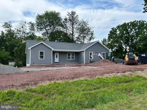 1178 Custer Dr, AUBURN, PA, 17922-9243 | Card Image