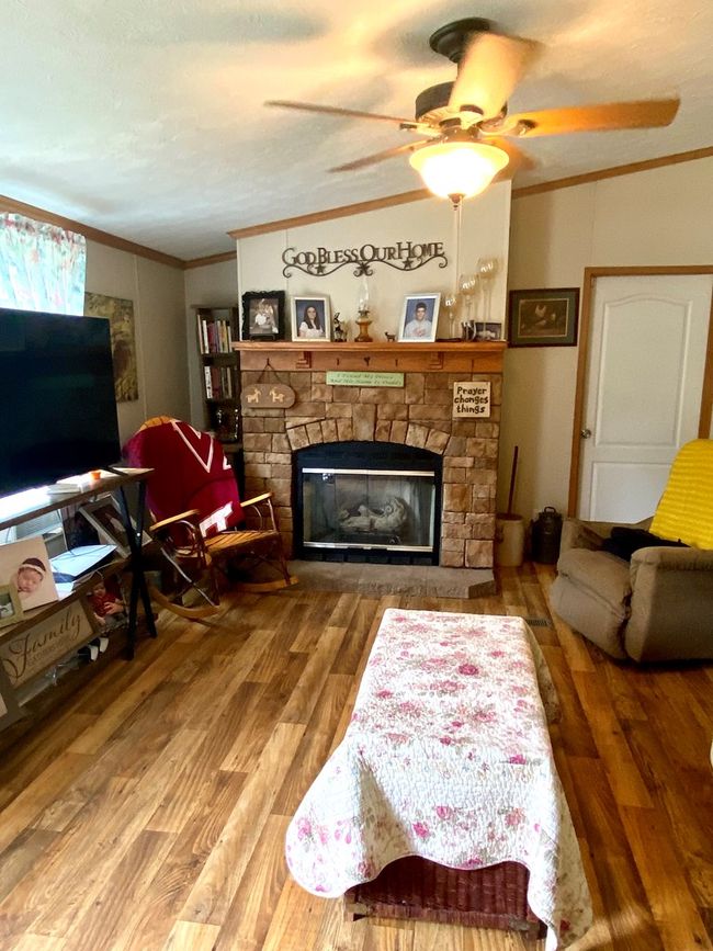 3327 Horton Ridge Rd, House other with 3 bedrooms, 2 bathrooms and null parking in Swords Creek VA | Image 10