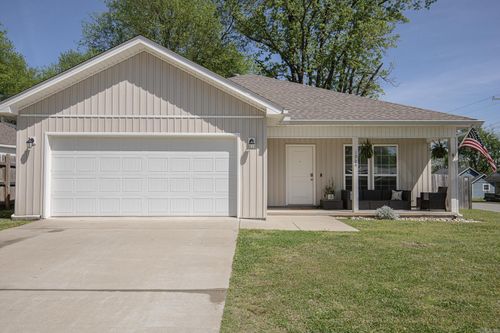 1024 River St, Benton, AR, 72015-5027 | Card Image