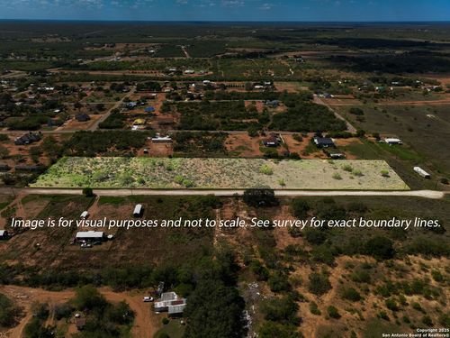 311 County Road 1647, Moore, TX, 78057 | Card Image