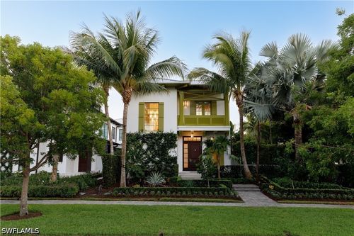 912 9th Ave S, NAPLES, FL, 34102-8227 | Card Image