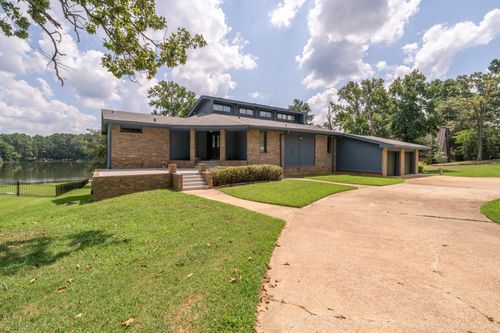 830 Forest Lk W, Longview, TX, 75605 | Card Image