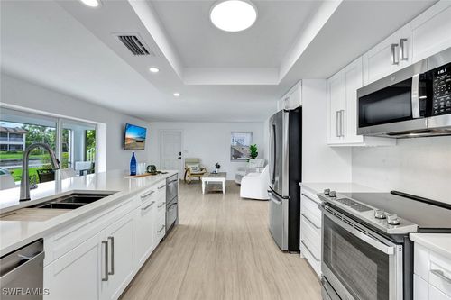 apt-a7-1155 Sandpiper St, NAPLES, FL, 34102-0538 | Card Image